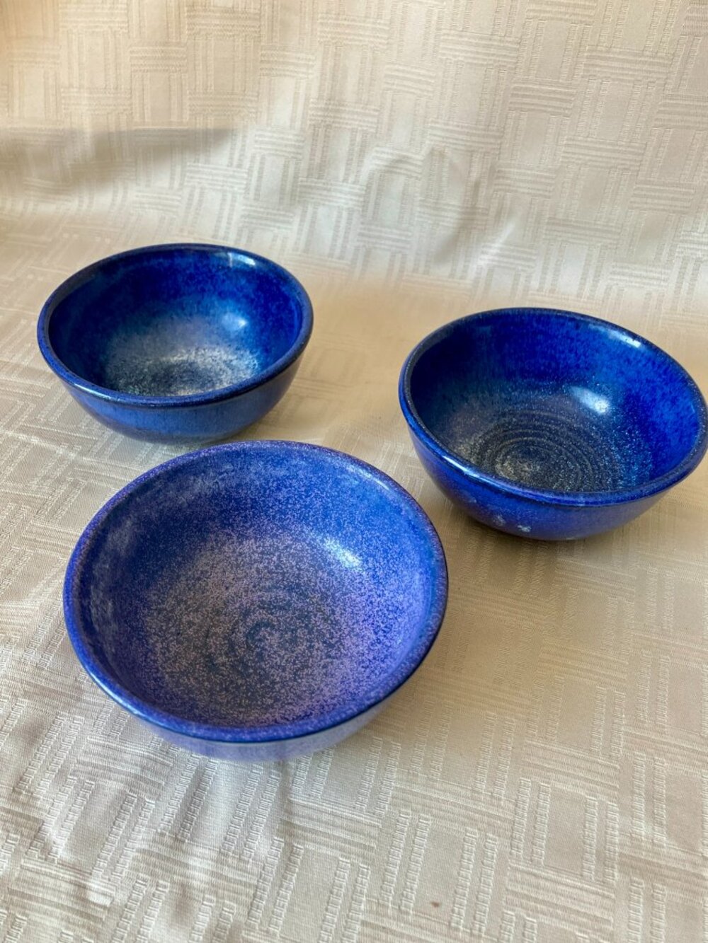 Set of 3 Studio Art Speckled Blue Violet Pottery Bowls Signed Hand Thrown Stonew